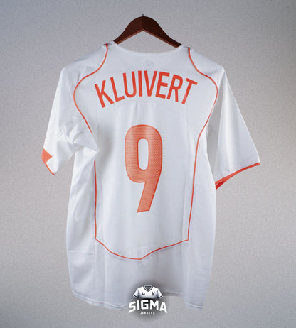 KLUIVERT #9, Holanda Visitante 2004