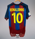 RONALDINHO #10, Barcelona Local 2003/04
